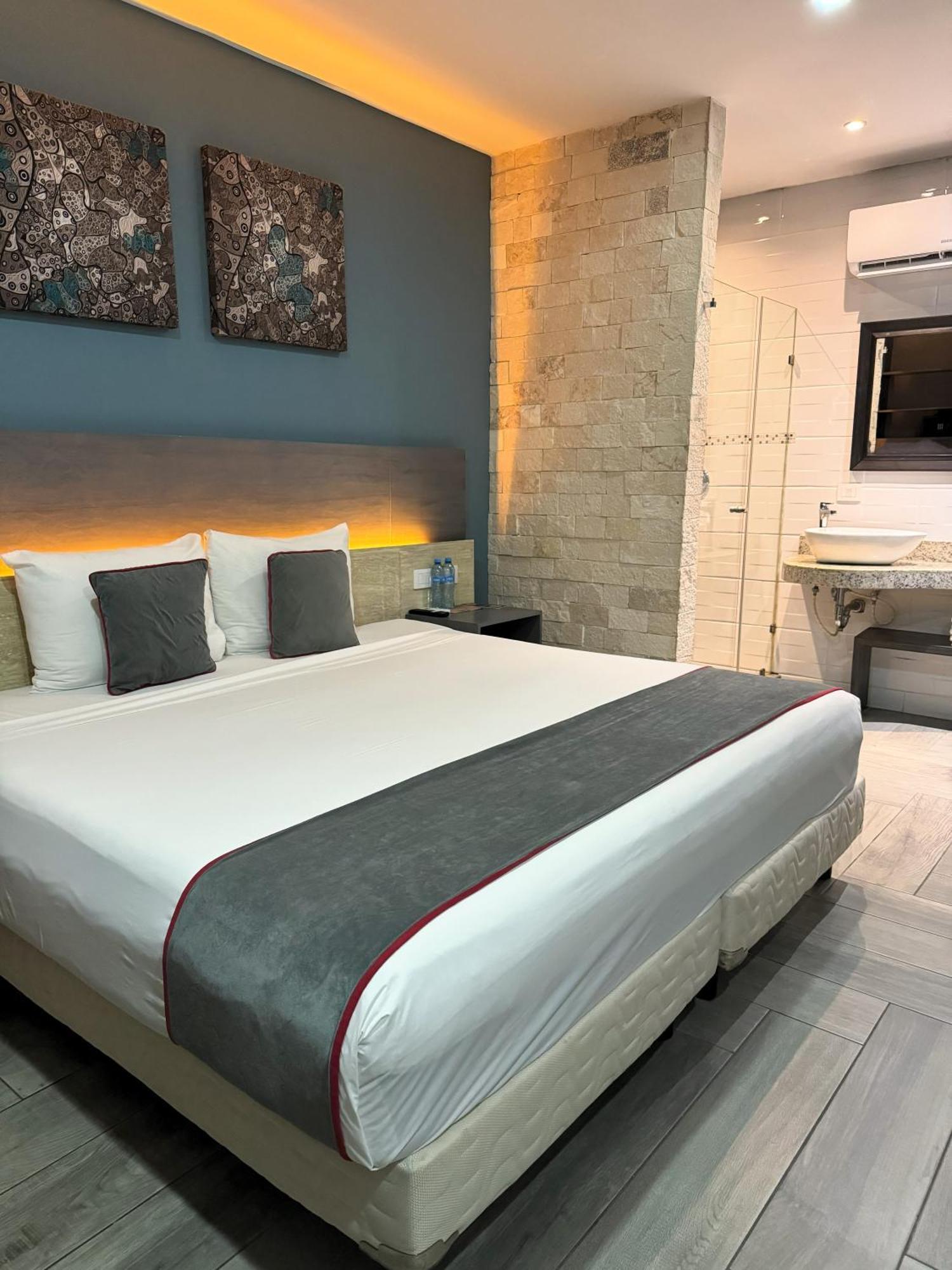 Illusion Xpress I Attraction Hotel Deluxe Плая-дель-Кармен Экстерьер фото